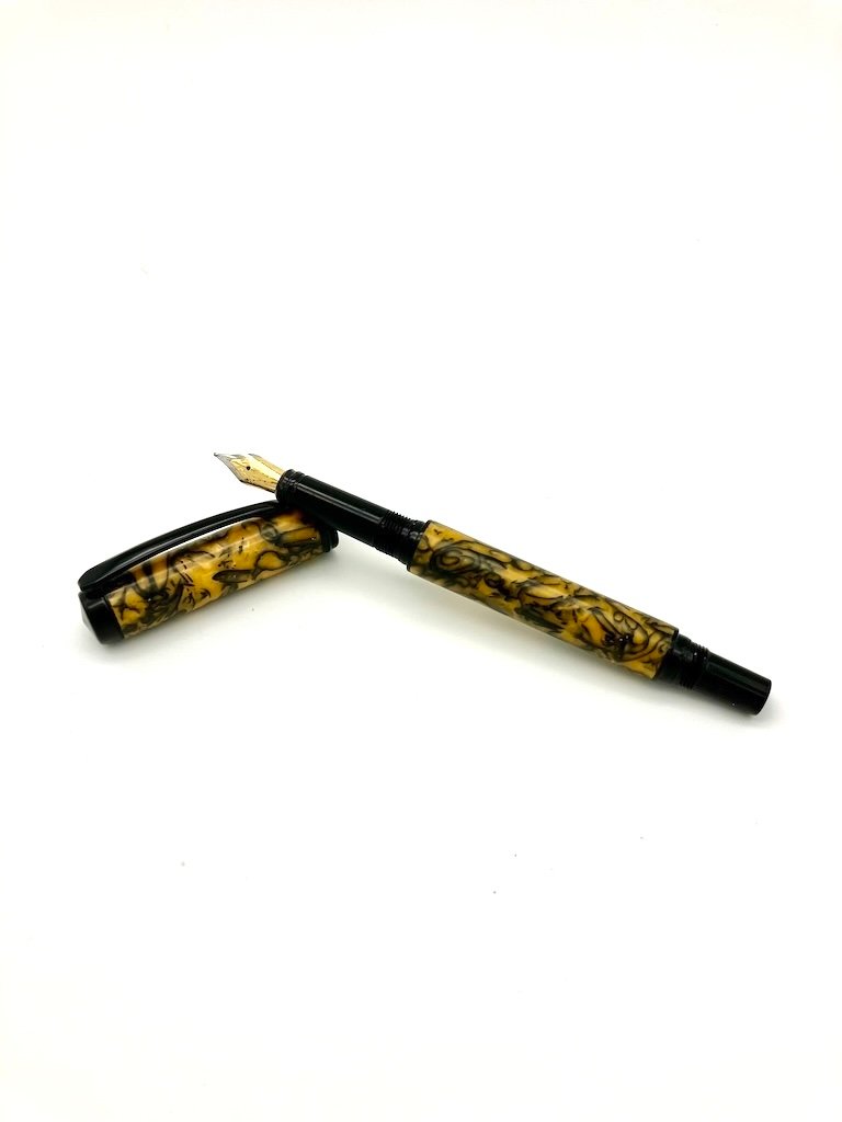 Bumble Bee Fountain Pen